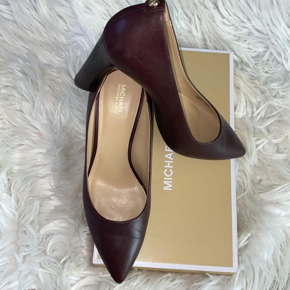 MICHAEL KORS Ladies Pumps - Picture 2 of 10